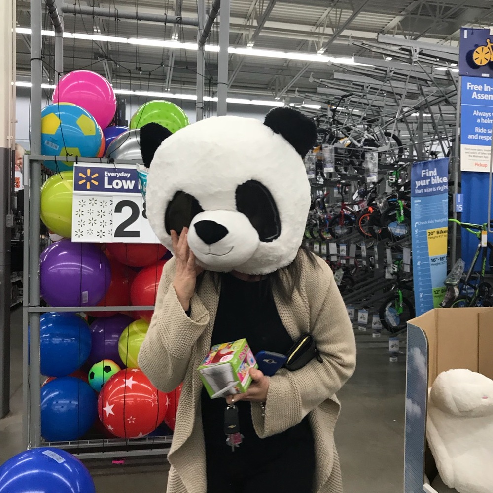 Meet your Posher, Sharon